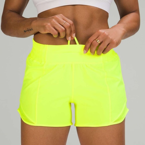 Lululemon Hotty Hot Shorts - Picture 2 of 6